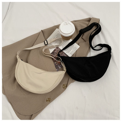 กระเป๋าสะพายไนลอน กระเป๋าสะพายไนลอน หญิง 2024 NEW DUMPLING lightweight underarm bag กระเป๋าสะพายกระเป๋าสะพายกระเป๋า