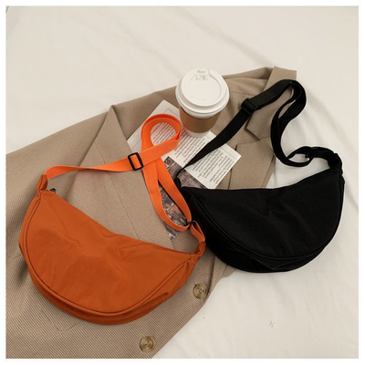 กระเป๋าสะพายไนลอน กระเป๋าสะพายไนลอน หญิง 2024 NEW DUMPLING lightweight underarm bag กระเป๋าสะพายกระเป๋าสะพายกระเป๋า