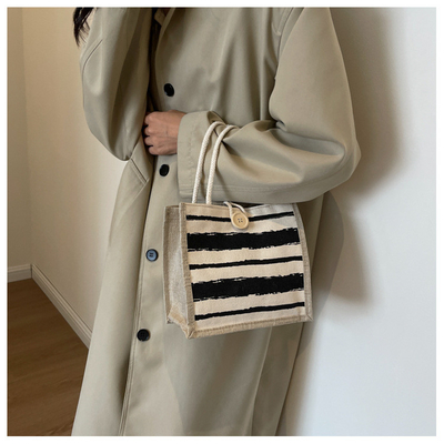 TOTE BAG CANVAS BAG CANVAS GIRL NEW Printed TOTE INS PORTABLE BENTO LUNCH BOX การทํางาน