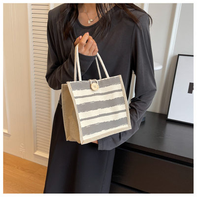TOTE BAG CANVAS BAG CANVAS GIRL NEW Printed TOTE INS PORTABLE BENTO LUNCH BOX การทํางาน
