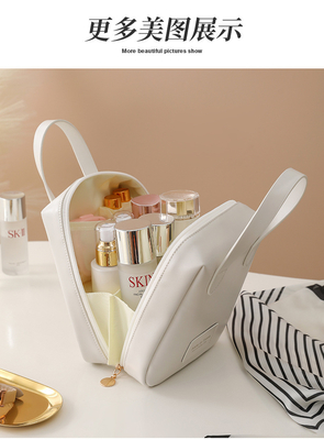 MAKEUP BAG 2023 NEW PORTABLE LARGE Capacity WATERPROOF TRAVEL PORTABLE TOILETRIES AND SKINCARE STOCK BAG ขายของใช้ในห้องน้ําและกระเป๋าเก็บรักษาผิวหนัง
