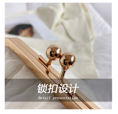 2024 NEW RETRO FAIRY SOLID COLOR กระเป๋าเล็กกระเป๋าขาวกระเป๋าเปียร์กระเป๋าผ้าขัดของผู้หญิงในกระเป๋ากระเป๋า