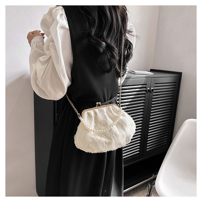2024 NEW RETRO FAIRY SOLID COLOR กระเป๋าเล็กกระเป๋าขาวกระเป๋าเปียร์กระเป๋าผ้าขัดของผู้หญิงในกระเป๋ากระเป๋า