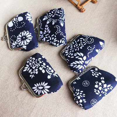 สไตล์เอธนิก BATIK เหรียญกระเป๋า MINI BUCKLE กระเป๋าเล็ก