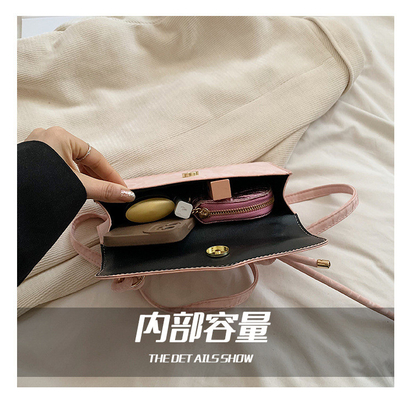 กระเป๋าสะพายมือเกรดสูง ผู้หญิง เทรนด์ใหม่แฟชั่น NICHE ดีไซน์ กระเป๋าสะพายมือ