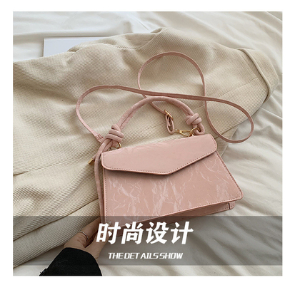 กระเป๋าสะพายมือเกรดสูง ผู้หญิง เทรนด์ใหม่แฟชั่น NICHE ดีไซน์ กระเป๋าสะพายมือ