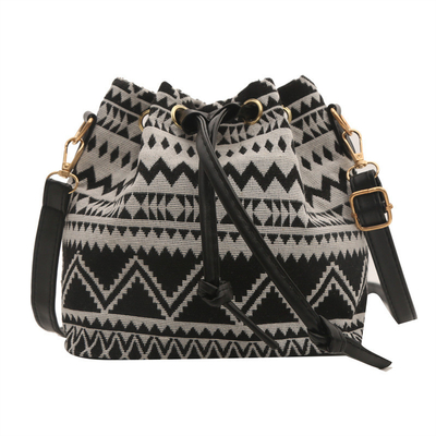 NEW CHINESE NATIONAL WIND ARMIPIT BUCKET BAG แฟชั่นแบบง่ายๆ เทรนด์ฤดูร้อน สไตล์ผ้าใบใหม่ สไตล์สูง