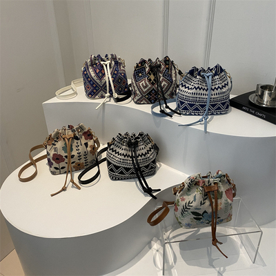 NEW CHINESE NATIONAL WIND ARMIPIT BUCKET BAG แฟชั่นแบบง่ายๆ เทรนด์ฤดูร้อน สไตล์ผ้าใบใหม่ สไตล์สูง