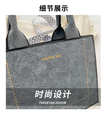 VINTAGE CHIC TEXTURED LETTER TOTE BAG กระเป๋าผ้าผู้หญิง 2024 กระเป๋าผ้าแฟชั่นขนาดใหญ่