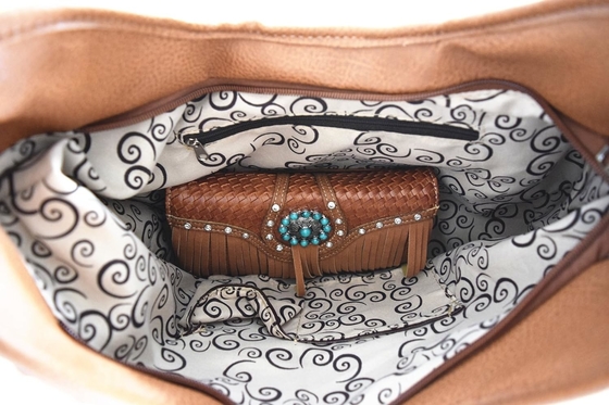 สไตล์ฝั่งตะวันตก CONCHOS GEM RHINESTONE STUDED PRICEED LEATHER BURSE country กระเป๋าถือผู้หญิง กระเป๋ากระเป๋ากระเป๋าเงิน