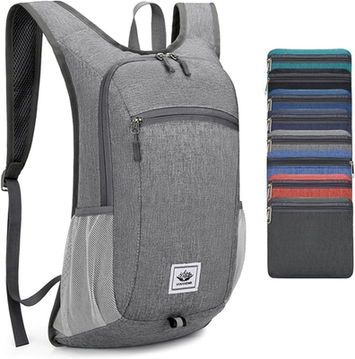 กระเป๋าสตางค์ท่องเที่ยว 15L Ultralight Lightweight Packable Backpacks กระเป๋าสตางค์ท่องเที่ยว กันน้ํา กระเป๋าสตางค์พับวันสําหรับการเดินทาง (สีเทา)